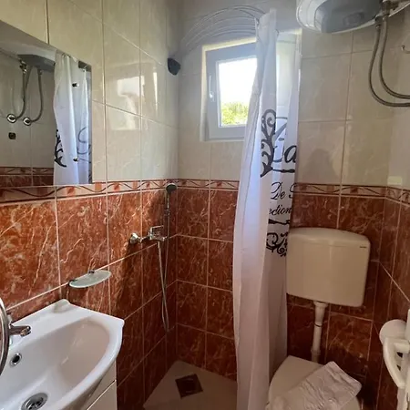 Ksenia Guesthouse Apartments And Studios Budva Exterior photo